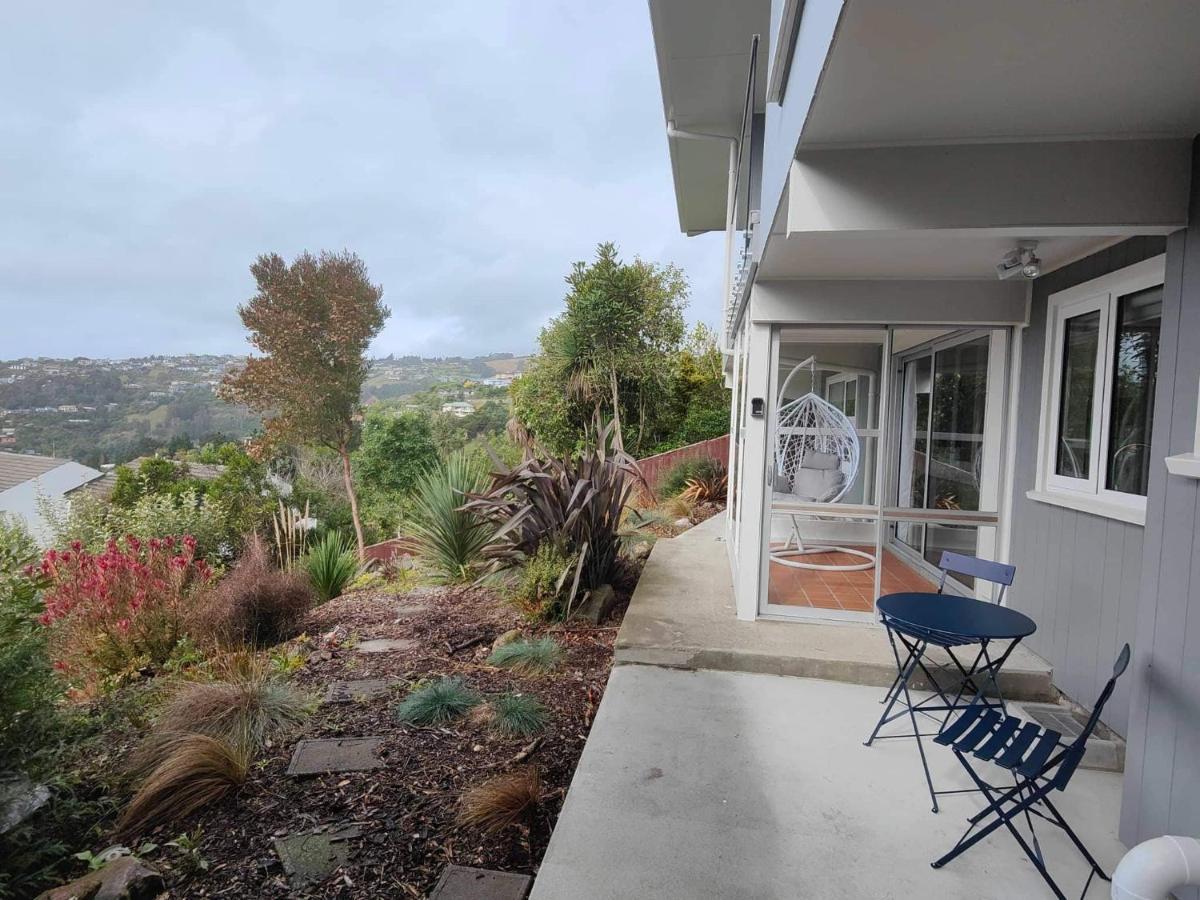 Fully Renovated Hillside Apartment Close To City Christchurch Eksteriør billede