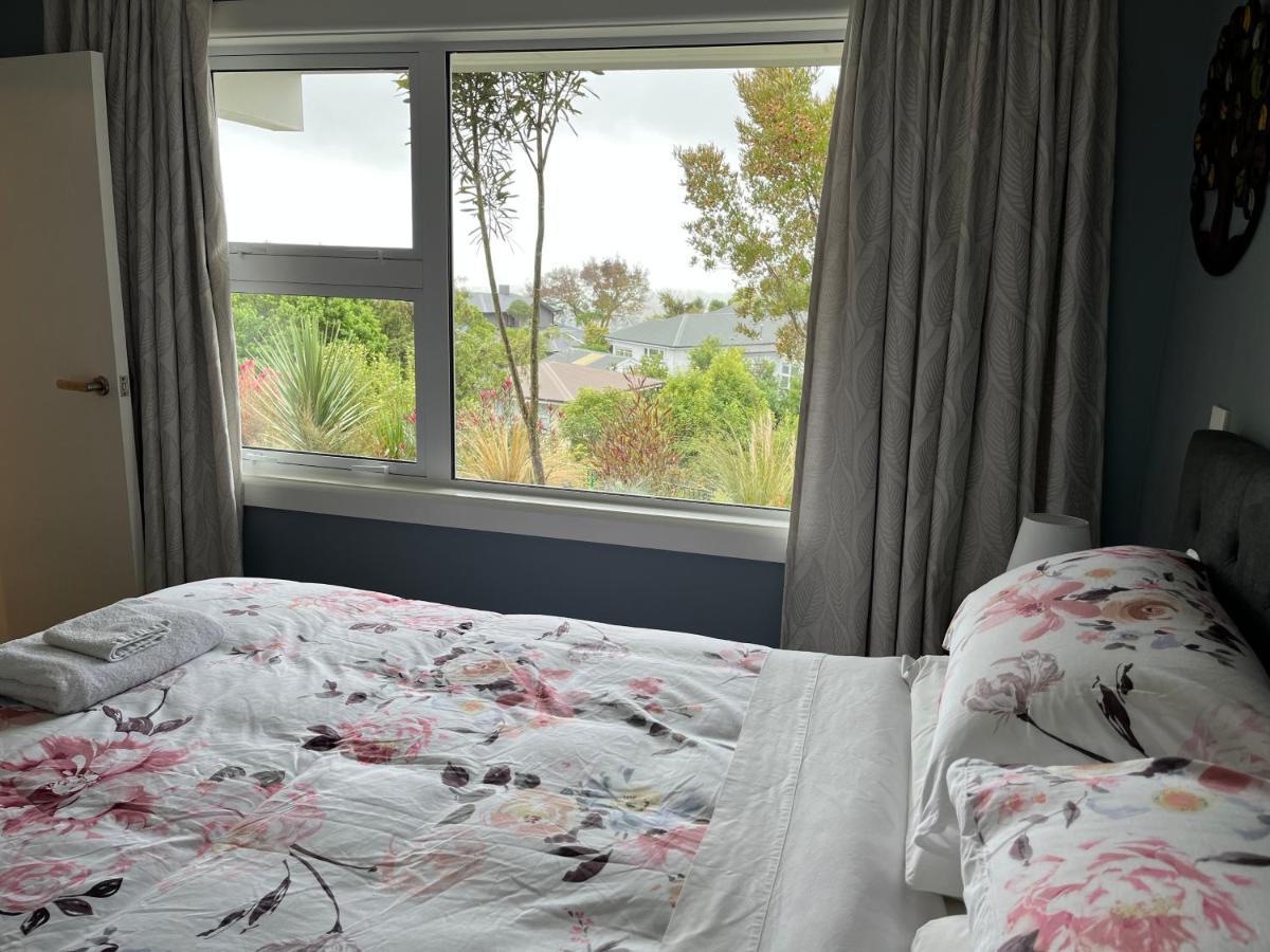 Fully Renovated Hillside Apartment Close To City Christchurch Eksteriør billede